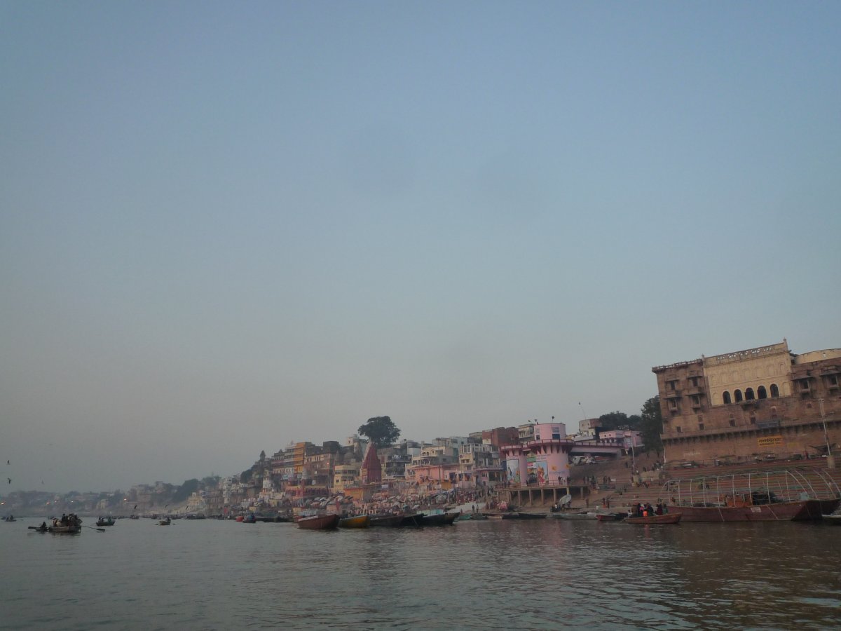 Sunrise - Bank of river Ganga109